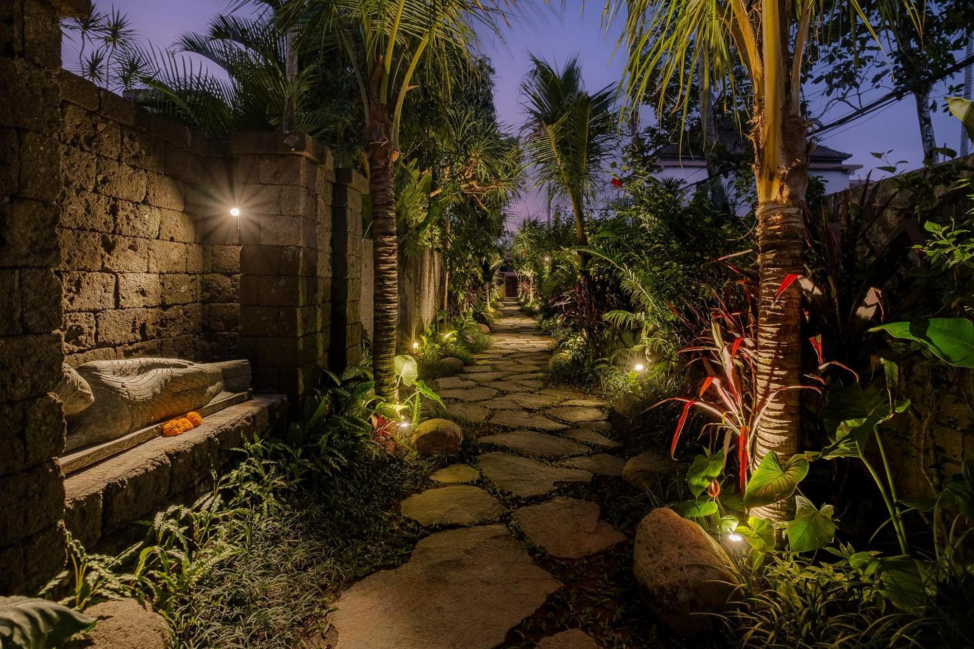 Uddhara Ubud Villa מראה חיצוני תמונה