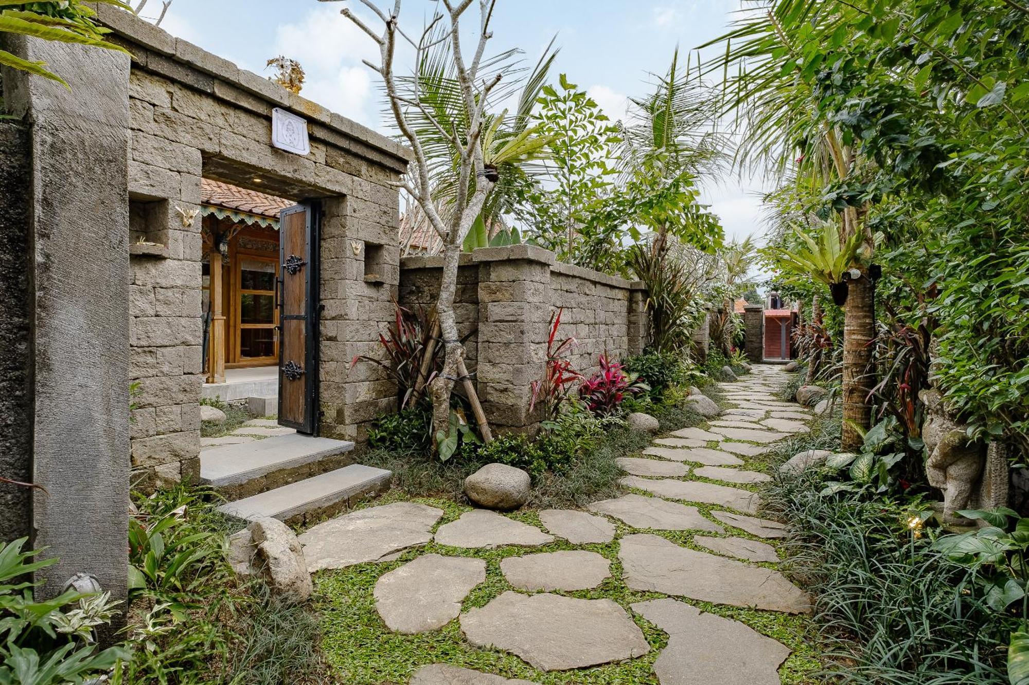 Uddhara Ubud Villa מראה חיצוני תמונה