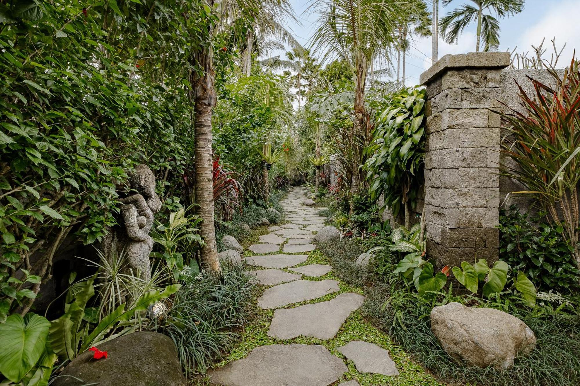 Uddhara Ubud Villa מראה חיצוני תמונה