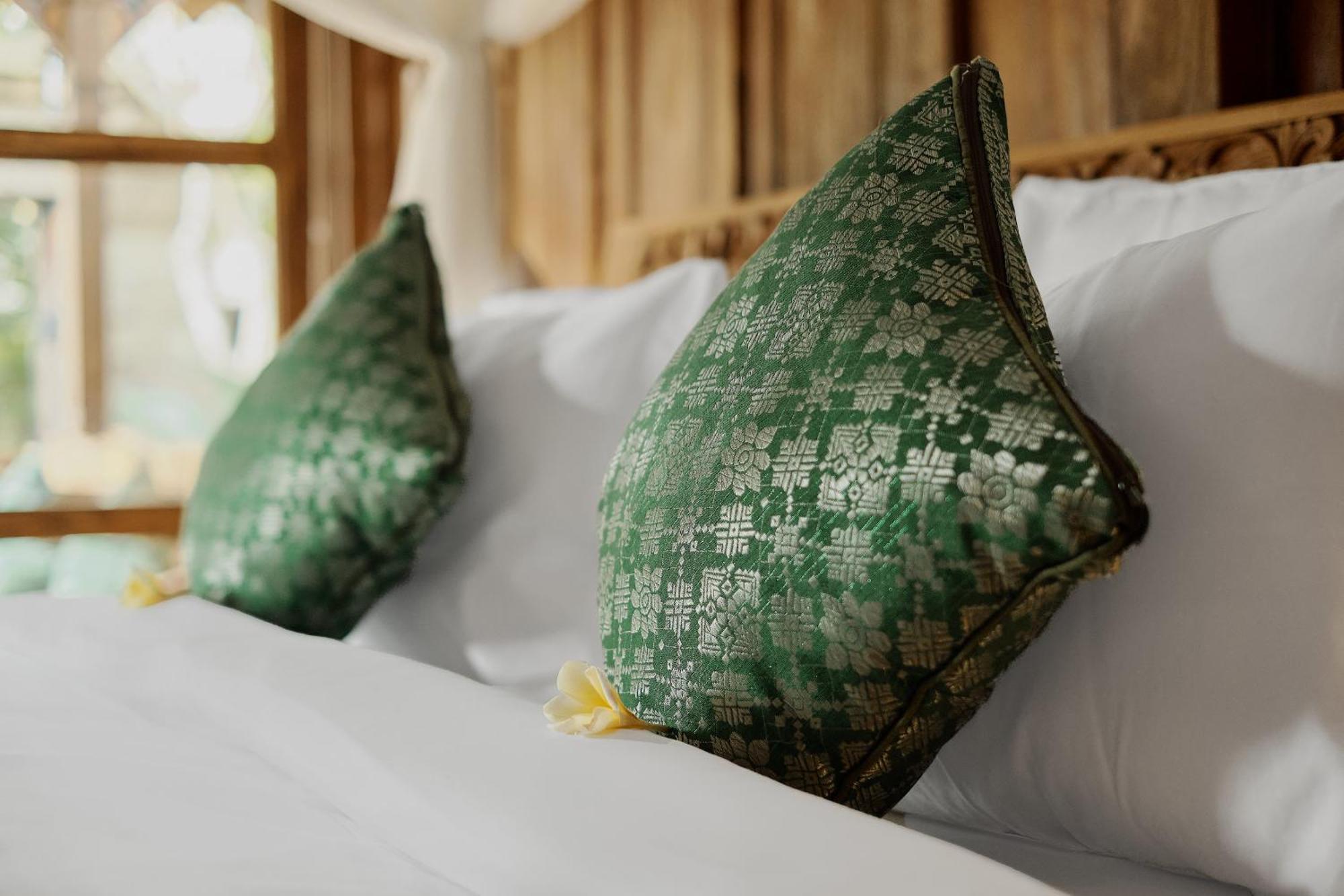 Uddhara Ubud Villa מראה חיצוני תמונה